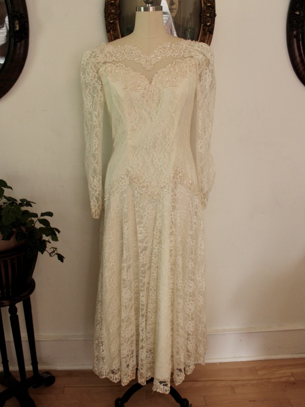 1980's Highlite By Ben Hoffman Vintage Lace Beaded Wedding Dress